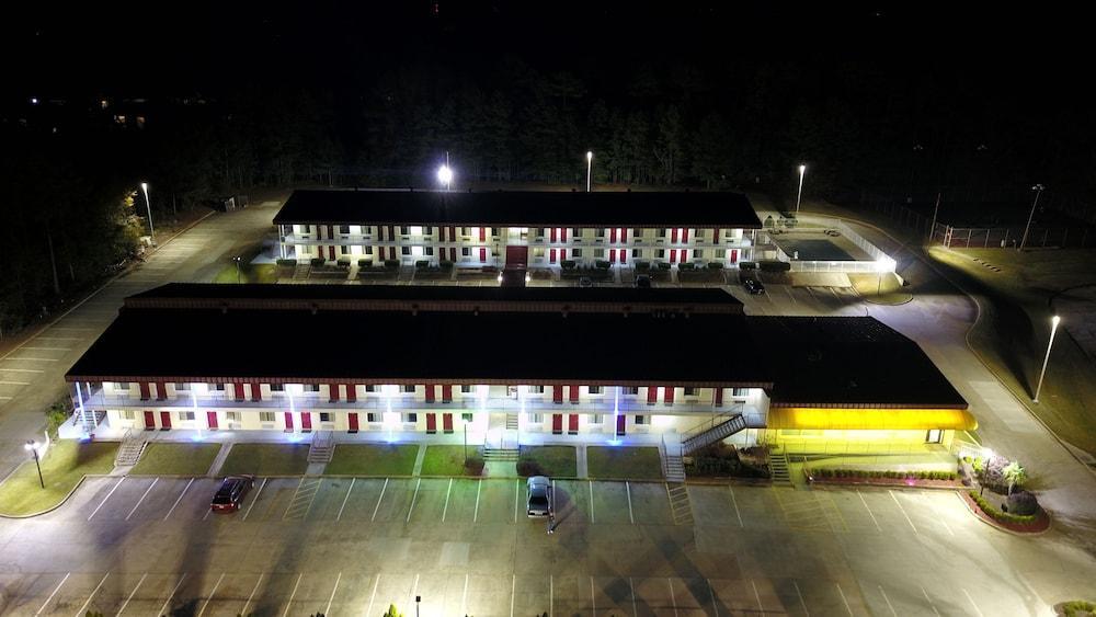 Days Inn Milledgeville Exterior foto