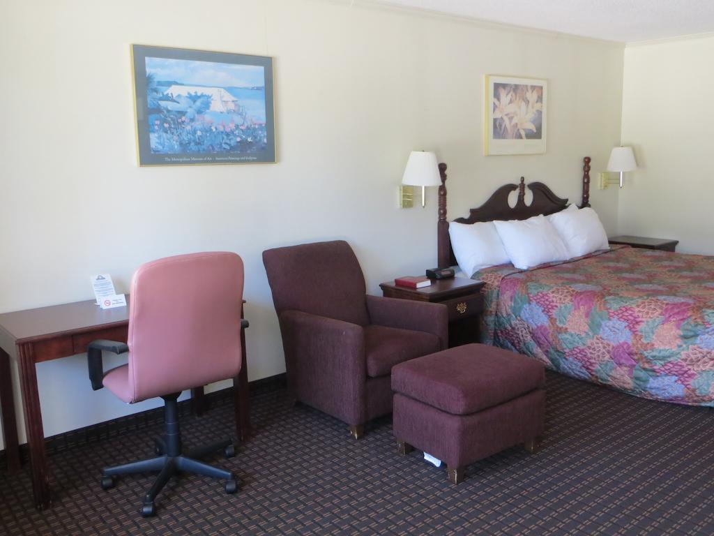 Days Inn Milledgeville Exterior foto